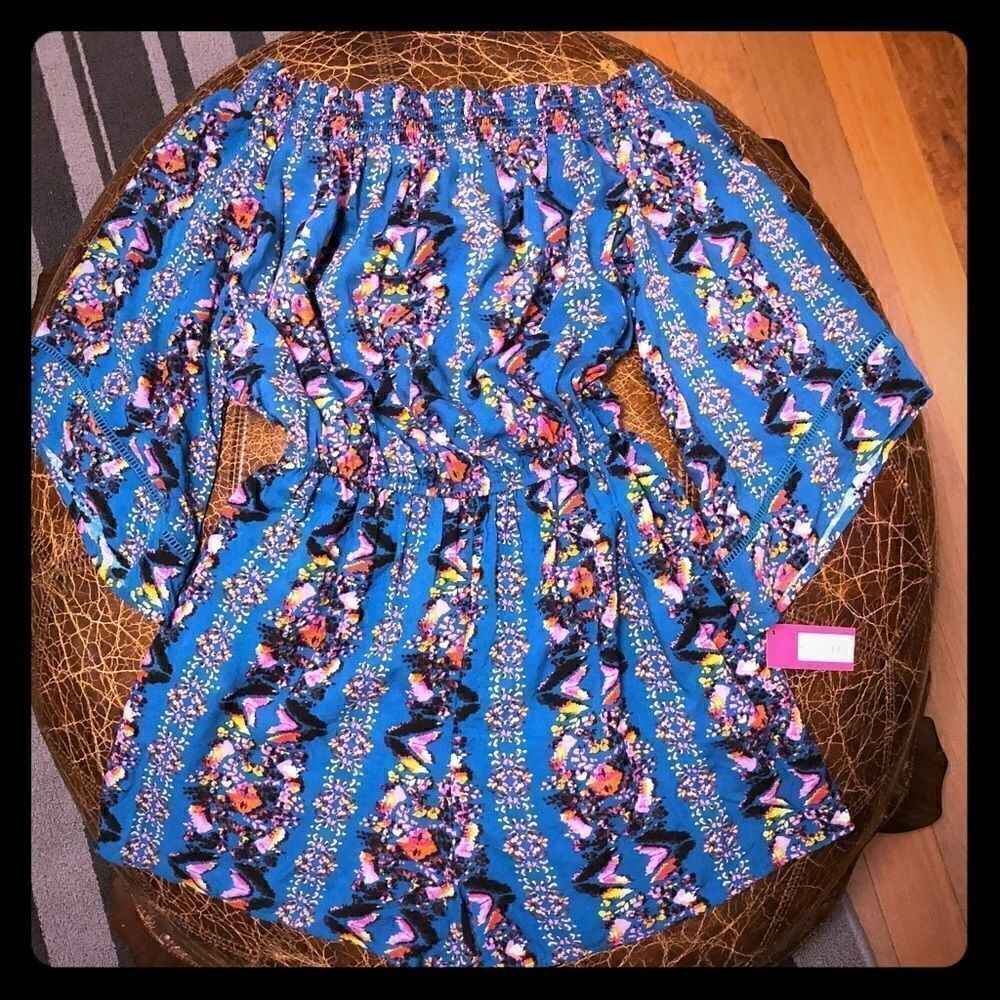 Xhilaration Floral Romper Size Small